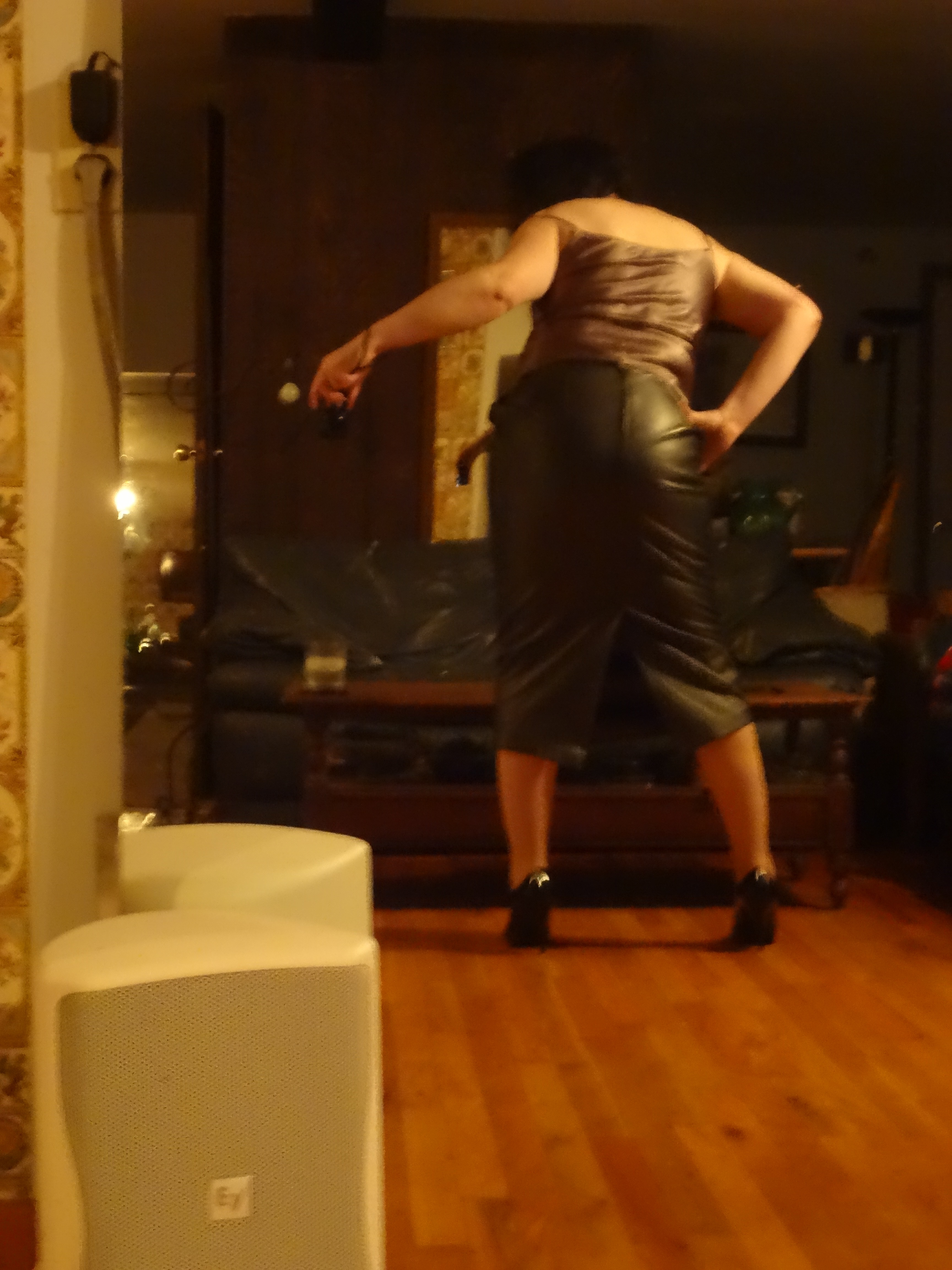 ./DSC01175 - BARB - Deep Stiletto Mode.JPG